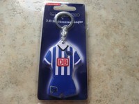 Hertha BSC Berlin 2013/14 home - ein 3-D Schlüsselanhänger Trikot NEU Restposten