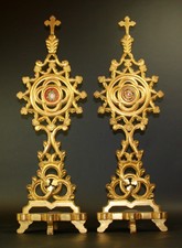 PAIR OF LARGE RELIQUARY NEOGOTHIC. SEALED RELICS. WOOD. SPAIN. XIX