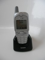 Siemens  SL45i - Silber (Ohne Simlock) Handy mit Ladekabel, Dockingstation, MMC.