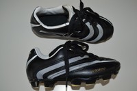 Kinder Fußballschuhe mit Stollen von Venture schwarz/weis 29