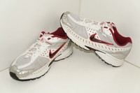 Nike Turnschuhe & Sneaker Gr. 40 / UK 6 / 25 cm Textil & Kunstleder