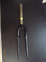 1x neue 26"MTB starrgabel 1x1/8 zoll schwarz-glänz,240mm schaft ,135mm gewinde
