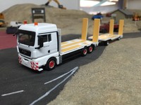 Herpa Man Baumaschinentransporter Eigenbau 