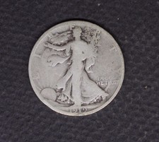 Liberty Walking Half Dollar 1919  ............8-15--16  bbvv