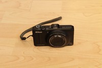 Nikon COOLPIX S9300 16.0MP Digitalkamera - SCHWARZ