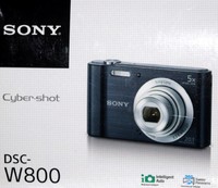 NEUWARE# SONY DSC-W800 Cyber-Shot DIGITALKAMERA  360°-Schwenkpanorama 6,7cm LCD