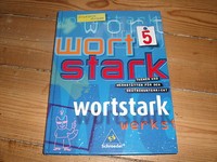 Wortstark. SprachLeseBuch 5.  ISBN 9783507480254