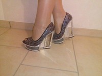 Schuhe 39 keilabsatz schwarz high heels pumps strass