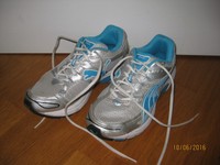 PUMA Laufschuhe Gr 40,5 UK 7 AXIS Schuhe Damen Turnschuhe Lauf Fitness Laufen 40