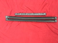  Mercedes W107 SL/C Stoßstangengummi Schutzschiene bumper rubber VORNE Euro neu