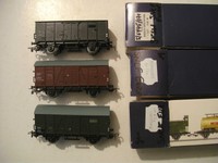 3x Piko H0 6445-6446 gedeckte Güterwagen SNCF (ae67a)