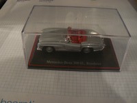 Modellauto Mercedes 300 SL Roadster  1:43 silber/rot