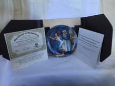 Knowles "Mammy Lacing Scarlett" Gone With The Wind 8 1/2 Inch Collector Plate