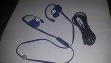Powerbeats  2Wireless-Bluetooth-In-ear-Headphones-Blue