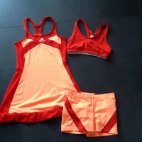 Süßes Adidas Tenniskleid Gr. 34 mit Hose und Top, Neu