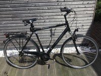 Trekkingrad Raleigh Syltline Brooks sattel