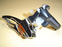 Shimano Umwerfer FD-2203 Zug von unten 3 x 8-fach  31,8 schwarz NEU ( Sora )