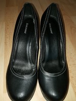 Damen Schuhe große 40 mit Keilabsatz fast neu