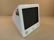 Apple eMac 700MHz 17in PowerPC G4 PowerMac White 40GB Hard Drive EMC 1903 A1002