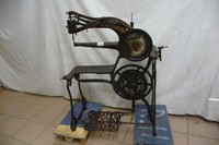 4327. Alte Schuster Nähmaschine