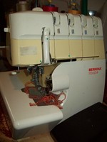 Bernina 1110DA Overlock Nähmaschine