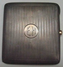 New listing
Vintage Cigarette Case Deakin & Francis 3.56 Oz Sterling England Hallmarks