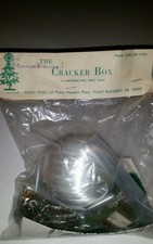 Vintage The Cracker Box Christmas ornament kit tannenbaum