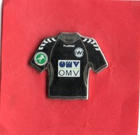 Pin TRIKOT  SV WACKER BURGHAUSEN   SCHWARZ    2013-14