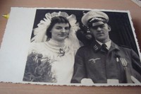Foto Hochzeit Soldat in Uniform Luftwaffe mit Orden