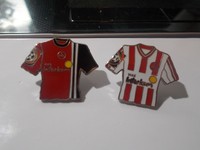 2 Trikot Pins Fußball Bundesliga 1998 / 1999 Viag Intercom 1.FC Nürnberg