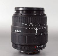 Sigma Objektiv für Nikon / UC ZOOM 28-70 mm / 1:2,8-4 