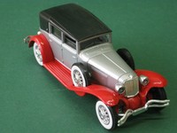 Cord L 29 silber/rot 1929 Solido 1:43 Oldtimer Modellauto US-Car