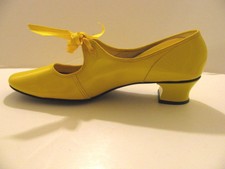 Vintage 1960'S Authentic Mod Yellow Faux Patent Leather Shoes 9Aa New