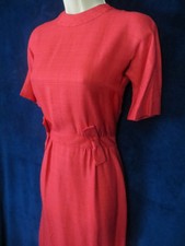 Early 60's Vintage Dark Pink Textured Prim & Proper Wiggle Dress Peck & Peck Ny