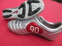 Nike Total 90 III VT Gr. 38,5 US 6 NEU Chrome/Black Echter Hingucker Schnäppchen