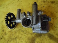 Honda Sabre VF 700 S 750 Ölpumpe / oil pump