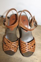 Plateau-Schuhe Gr. 40 braun H&M, Absatz:10,5 cm Plateau: 3,5 cm