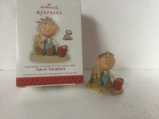 Hallmark Keepsake 2013 Fun at the Beach Peanuts #1 Monthly Series Ornament