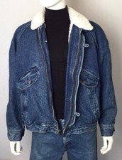 Authentic Levi's Denim Trucker Jacket Sherpa style liner size L