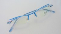 ausgefallene leichte Brille Neu Kunststoffbrille teilweise randlos KoKo blau S