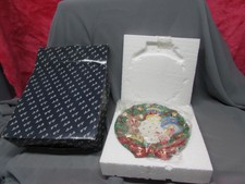 CHRISTMAS FITZ AND FLOYD TOYS WREATH CANAPE PLATE, in Box, Nice.