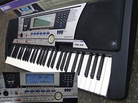 Yamaha PSR-550 Keyboard 61 Tasten Anschlagdynamik Pitch