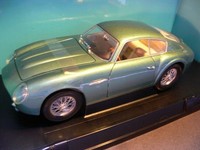 1/18 Yat Ming Aston Martin DB 4 grünmetallic 92728