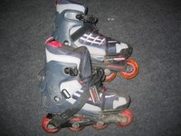 Rollerblade 36-40 mit Knie und Ellbogenschutz