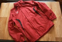 MENS NIKE TRAINING JACKET SHOWERPROOF WINDPROOF RED WINDCHEATER SIZE M