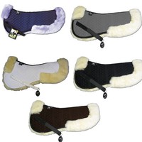 Hochwertig verarbeitetes Engel Lammfell Sattelkissen 