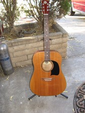 Vtg Washburn Acoustic Guitar     House of Blues