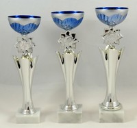 3er Serie Pokale Silber/Blau 28 - 26 cm inkl. Gravur und Emblem E92