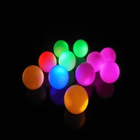 LED Golfbälle beleuchtet leuchtend in Rot, Grün, Blau, Weiß, Lila, Orange
