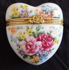 Lefton Signed Joe Z Lefton Vintage 1997 HandPainted Heart Trinket Box #11389